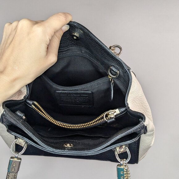 Coach Leather Handbag with Snakeskin Crossbody Straps White Black - Picture 4 of 5